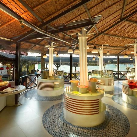 パヤビーチ スパ&ダイブリゾート Kampung Genting エクステリア 写真