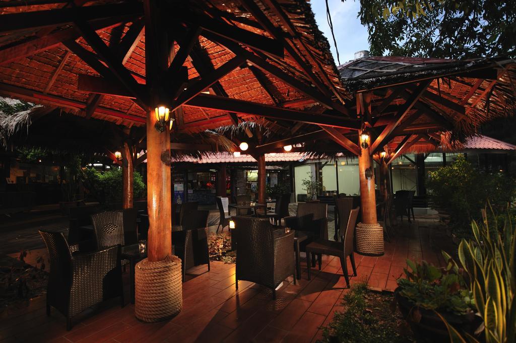パヤビーチ スパ&ダイブリゾート Kampung Genting エクステリア 写真