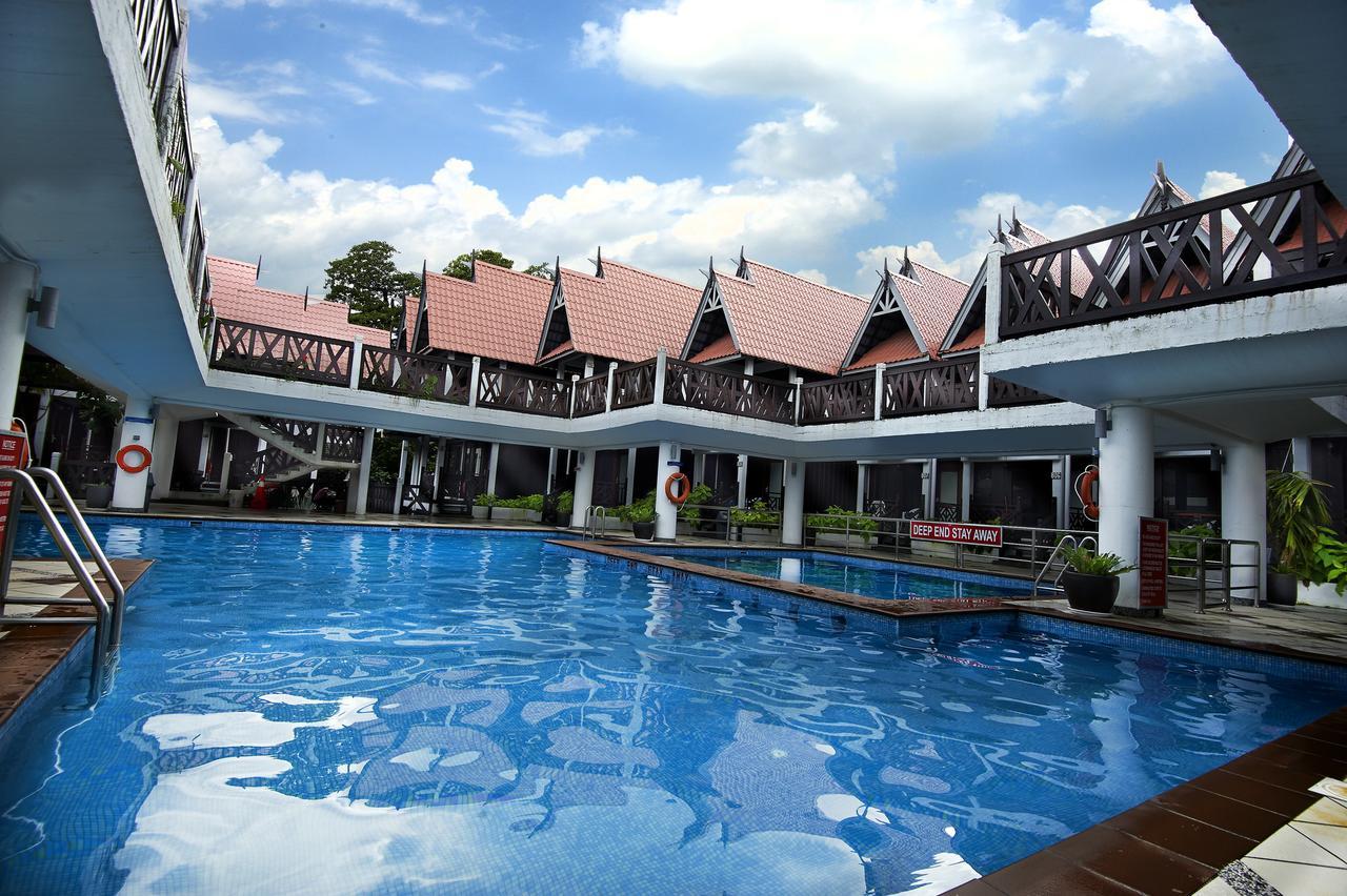 パヤビーチ スパ&ダイブリゾート Kampung Genting エクステリア 写真